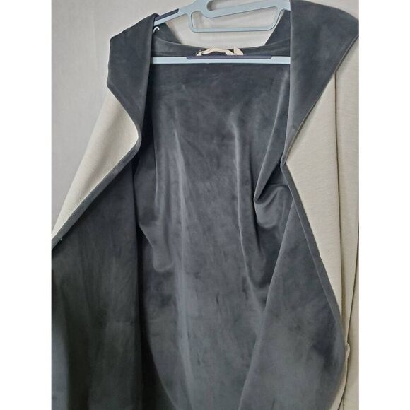 Soft Surroundings Hooded Velour Lagenlook Cream and Grey Cardigan Blanket Jacket - Picture 6 of 8